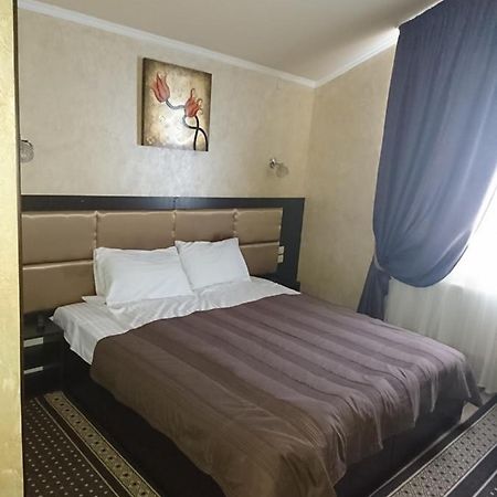 Hotel Mishel Plus Charkiw Exterior foto